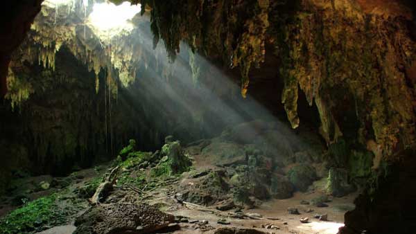 Light-in-cave---inner-guidance